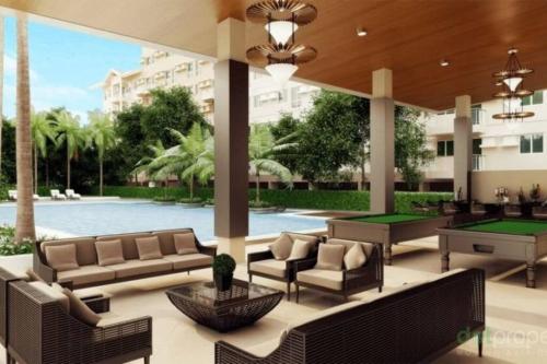 Three Bedroom Condo Unit with City View and Pool Access