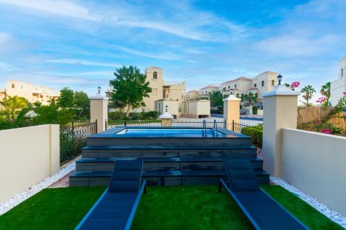 Fairways II Luxury private Pool villa at RAK