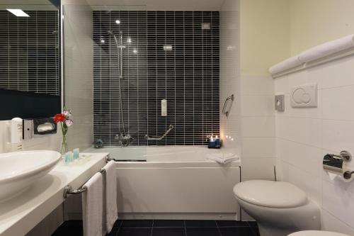 Holiday Inn Milan Nord Zara - image 6