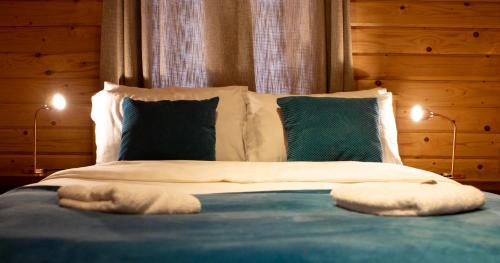 The Steadings Log Cabins 5
