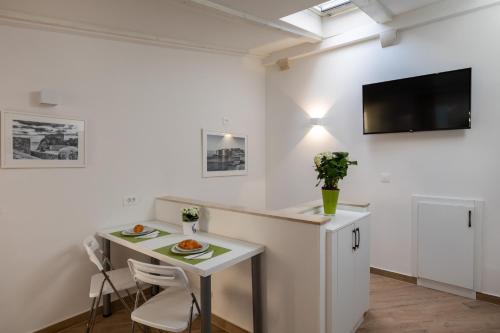 Apartment & Rooms Palmotta - image 12