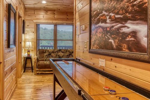 Living The Dream Mtn Views Theater Room 560 FREE tickets each paid day!!! - image 10