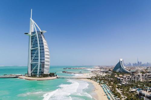 HVR THE PALM DUBAI - image 8