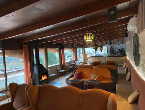 Hostal Avenjúcar Hostal Avenjúcar