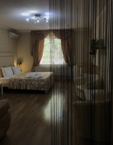 Cocos Hotel - image 11
