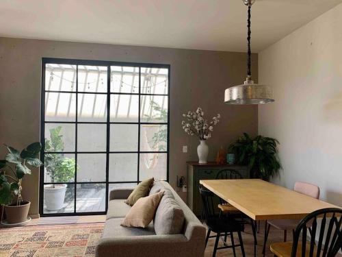A modern boho apartment in Queretaro