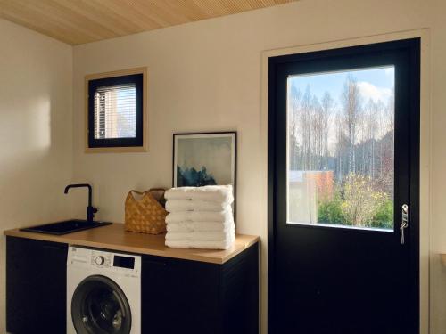 Idyllic Villa Unikko With Jacuzzi And Sauna