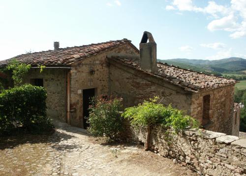 3 bedrooms, 4 beds
