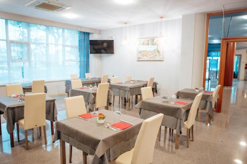 Restoran, Hotel Amico in Città Sant'Angelo