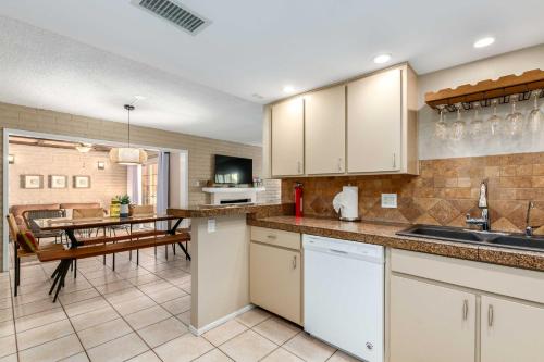 'Casa Feliz' Scottsdale Condo w/ Pool By Downtown! - image 11