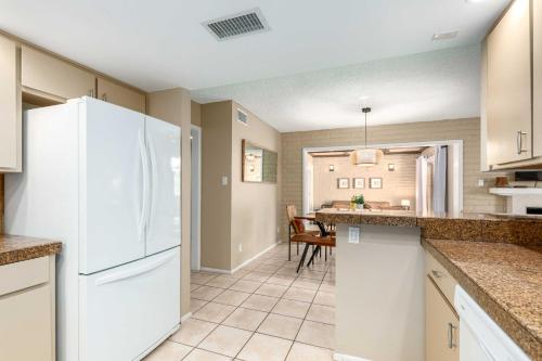 'Casa Feliz' Scottsdale Condo w/ Pool By Downtown! - image 14