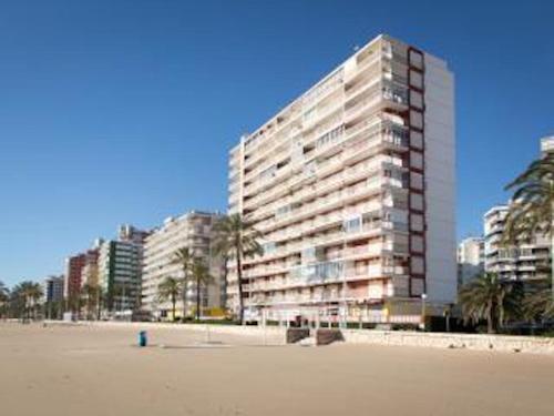 NUEVO !!! Primerisima linea con PISCINA, wifi y parking gratis en playa Raco