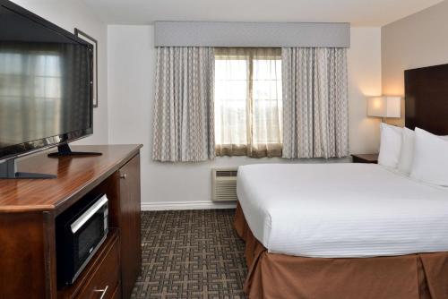 Best Western Kettleman City Inn & Suites