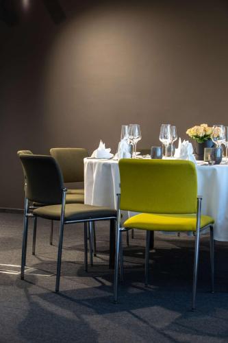 Park Inn by Radisson Poznan - image 10