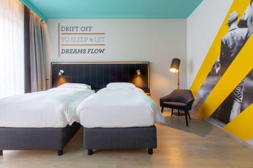 Park Inn by Radisson Poznan - image 14