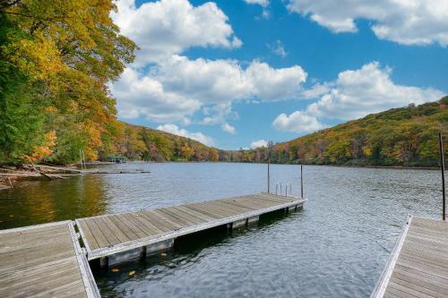 Misty Mountain Lodge in McHenry, USA