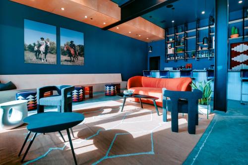 ล็อบบี้, Hotel Dryce near คาซา มานานา