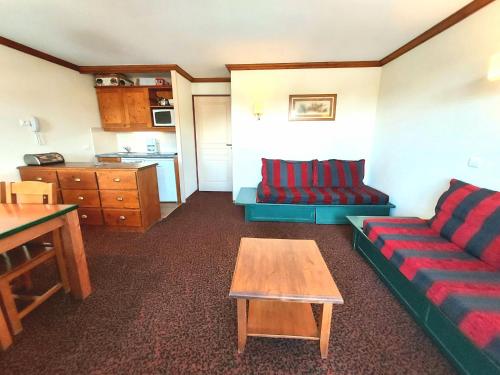 Appartement Plagne Soleil, 3 pièces, 6 personnes - FR-1-351-31 - Location saisonnière - La Plagne-Tarentaise