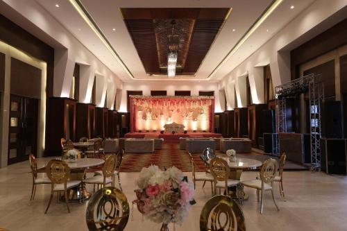 Banquet hall, Tivoli Royal Palace in Palwal