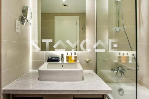 Staycae Holiday Homes - Prive - image 13