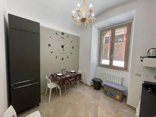 Domus Enea - Colosseo Termini 3