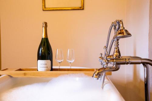 設施, Château de Saint Vidal (Chateau de Saint Vidal) in 沙斯皮扎克