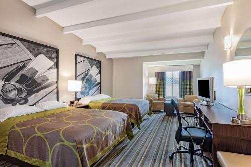 Super 8 By Wyndham Melbourne in Melbourne (FL)