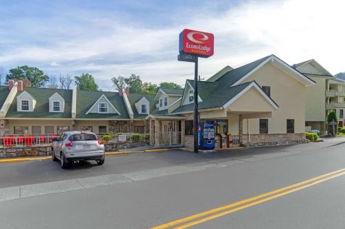 Econo Lodge Inn & Suites At The Conference Center