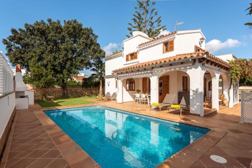 Superior Villa image 4