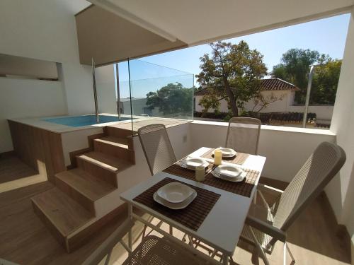 One-Bedroom Apartment image 8