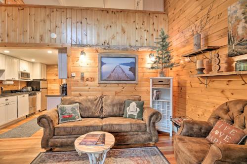 Pet-Friendly Adirondack Cabin with On-Site Lake