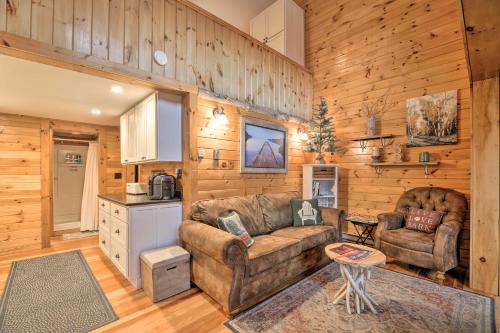 Pet-Friendly Adirondack Cabin with On-Site Lake