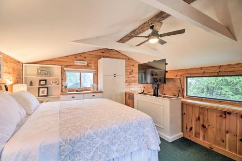 Pet-Friendly Adirondack Cabin with On-Site Lake