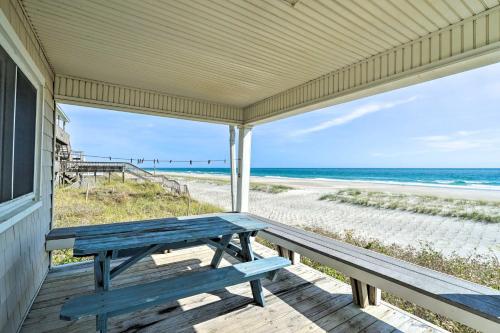 Peaceful Cottage By The Sea Oceanfront Home! - Surf City