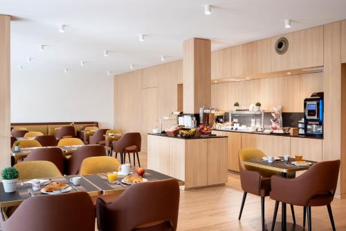 Toit ja joogid, Residhome Luxembourg Esch-Belval in Belval