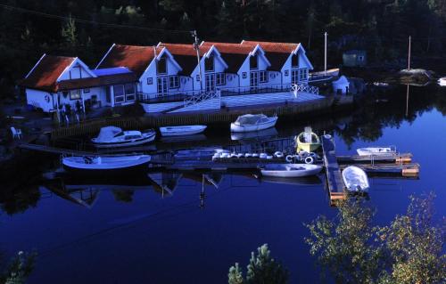 Aasheim Rorbuer - Accommodation - Bømlo