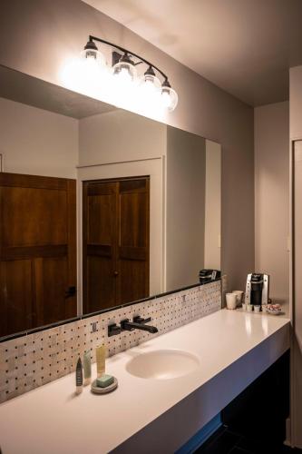 Hotel Broad Ripple - image 3