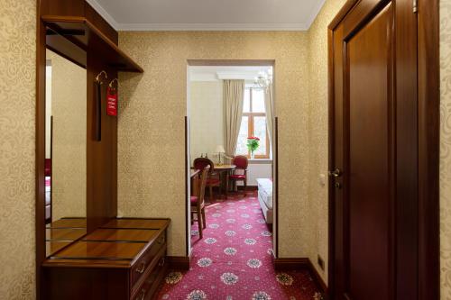 Chopin Hotel - image 12