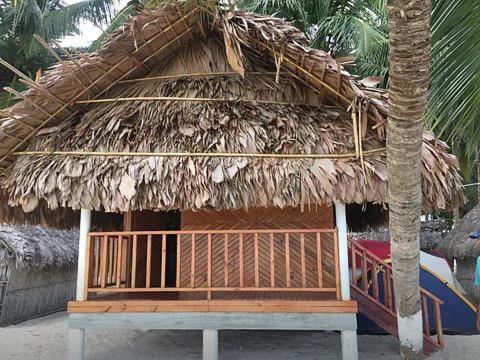Cabana Tubasenika, Isla Franklin