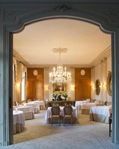 餐廳, Domaine les Crayères (Domaine les Crayeres) in 拉納維萊特