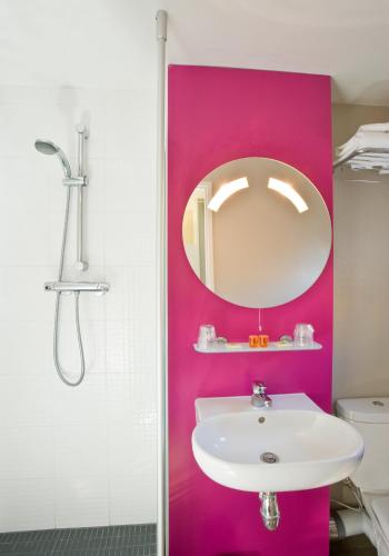 ibis Styles Lille Centre Gare Beffroi - image 3