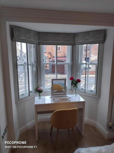 GS - Luxury, modern town centre, 2 beds, free parking for one vehicle, Stratford-upon-Avon (zdjęcie 8)