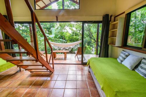 Foto 7 de Funky Monkey Surf & Yoga Lodge