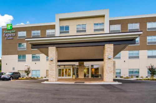 Holiday Inn Express & Suites - Asheboro, an IHG Hotel