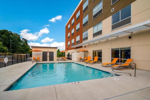 Holiday Inn Express & Suites - Asheboro, an IHG Hotel