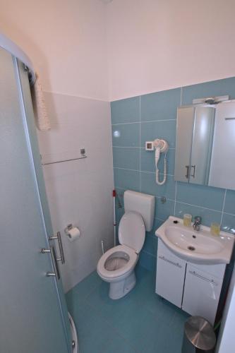 Apartment with Balcony image 4