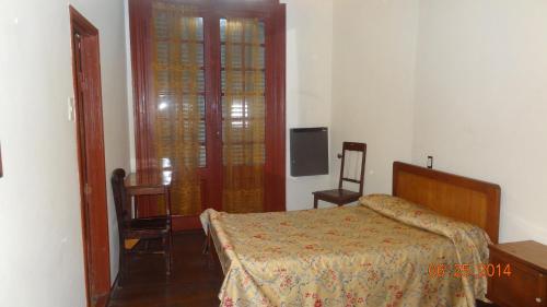 Standard Double or Twin Room image 1