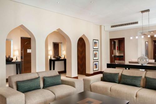 Shangri-La Hotel Qaryat Al Beri - main image