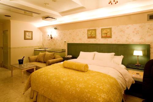 Meguro Emperor (Adult Only) – Tokyo, PA