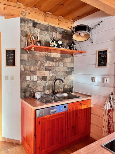 Chata Musica in มาลาตินี